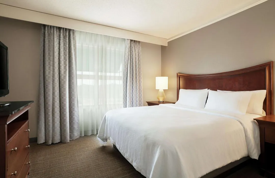 Embassy Suites Brunswick-1