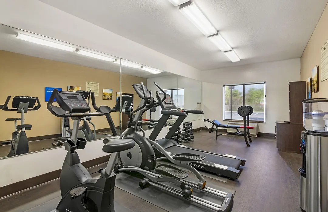 Comfort Suites Brunswick-1